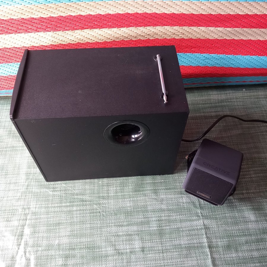 Microlab subwoofer M-700U