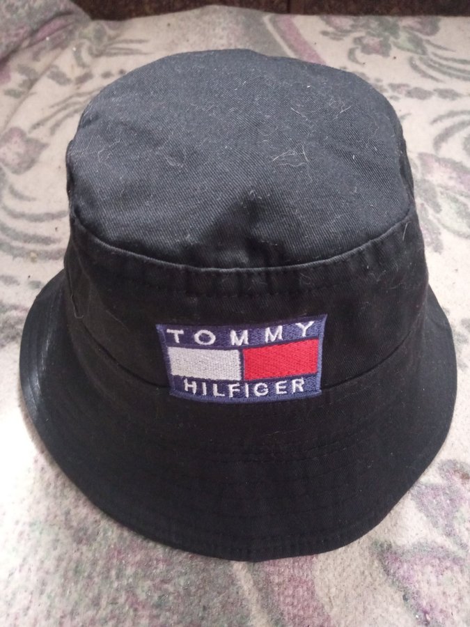 Retro *Tommy HILFIGER* - *HATT/MÖSSA*-*6*