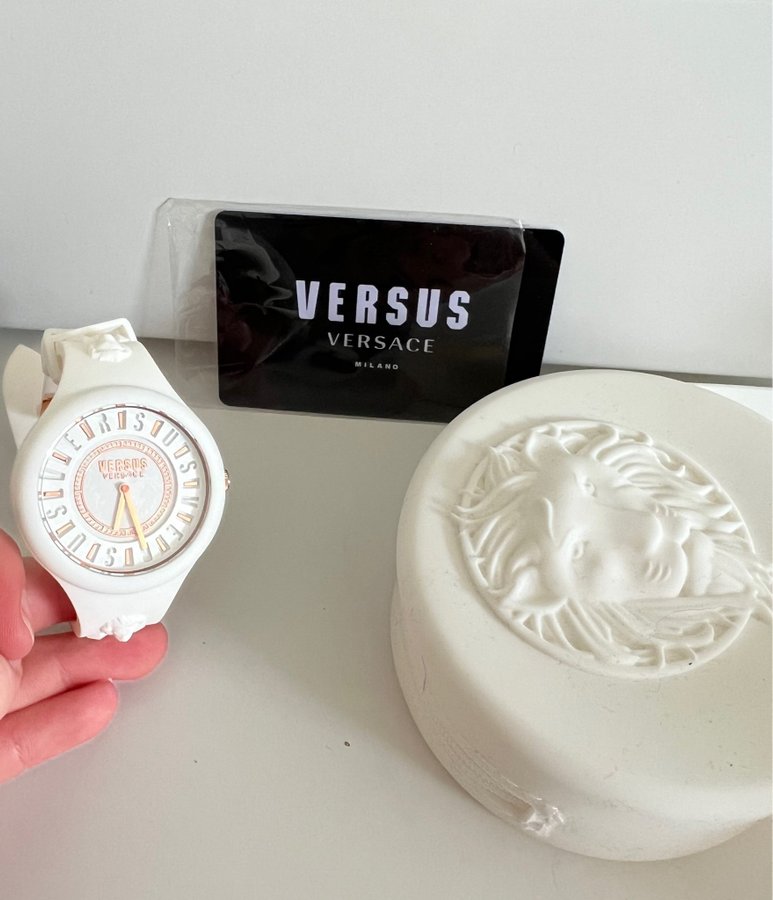 VERSUS BY VERSACE klocka