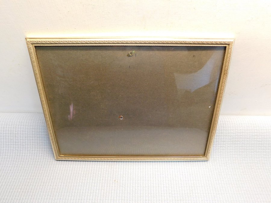 Vintage/ Retro Ram med Kupad Glas 24 x 18 cm Ca; 1950 talet