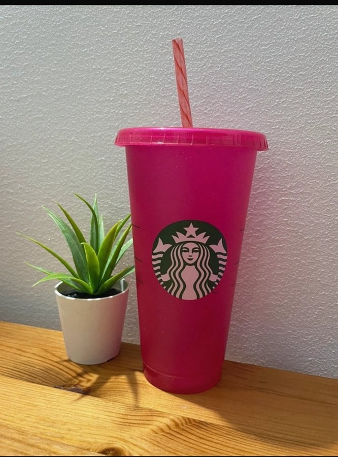 Starbucks red glitter reusable cup