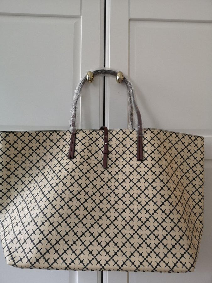 By malene birger väska / 52*35cm/Ny!!!/stor storlek!