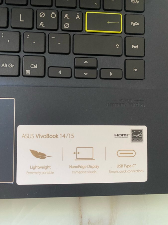 ASUS VivoBook