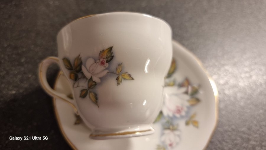 KAFFEKOPP  FAT från DUCHESS BONE CHINA ENGLAND 319 ICE MAIDEN