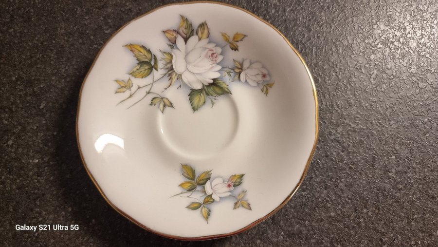 KAFFEKOPP  FAT från DUCHESS BONE CHINA ENGLAND 319 ICE MAIDEN