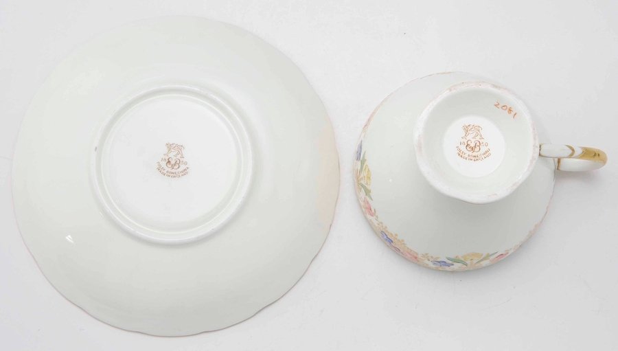 Foley Bone China 2081 - Tekopp med fat - E Brain  Co Ltd