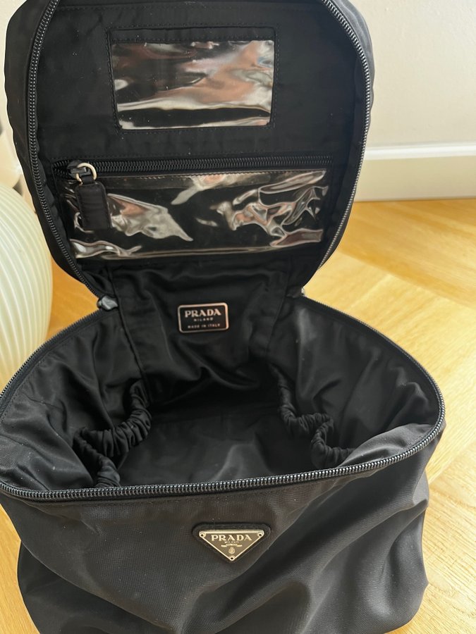 Tessuto nylon vanity bag