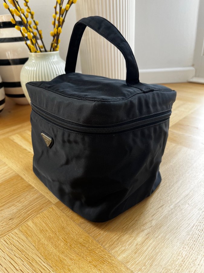 Tessuto nylon vanity bag