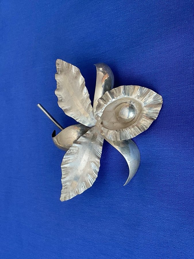 Äldre! Unik vacker silver brosch i orkidéform/ stämplat 925