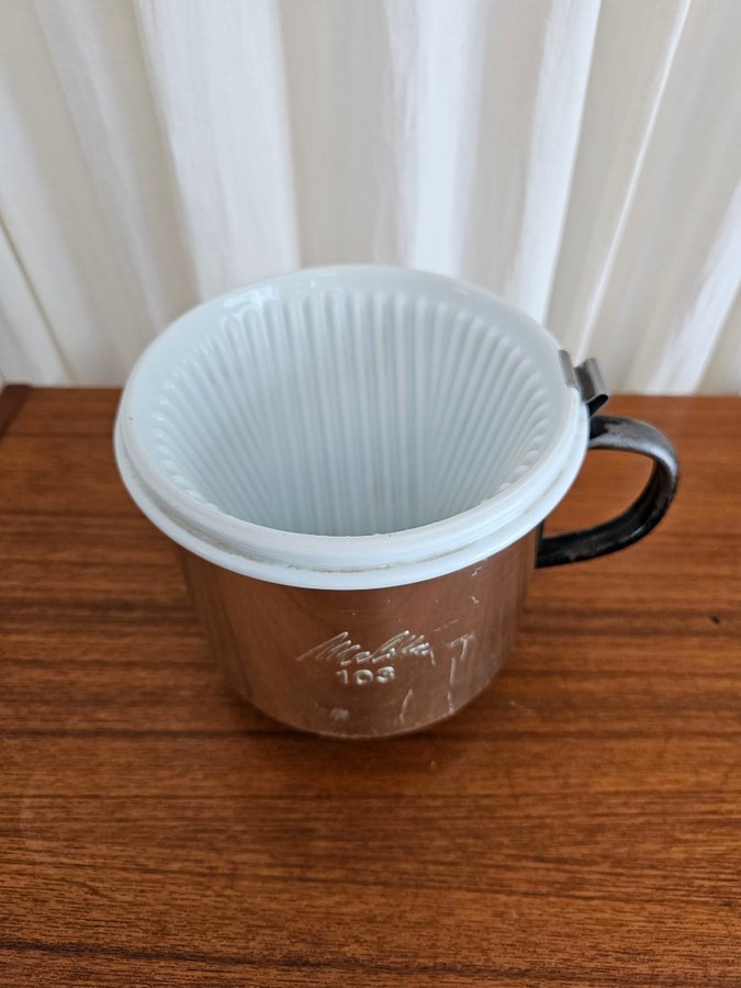 Äldre retro Melitta snabbfilterhållare nr 103 porslin / aluminium 8 -15 koppar