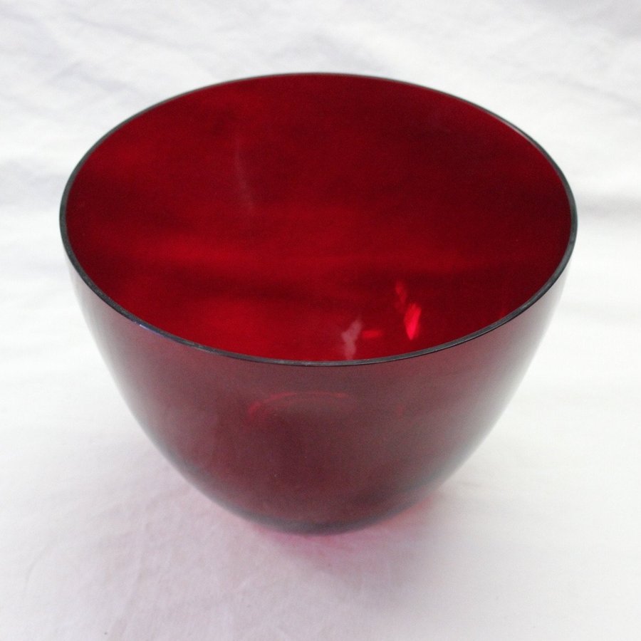 Rubinröd Glasskål Skål Salladsskål i Glas Elme Glasbruk
