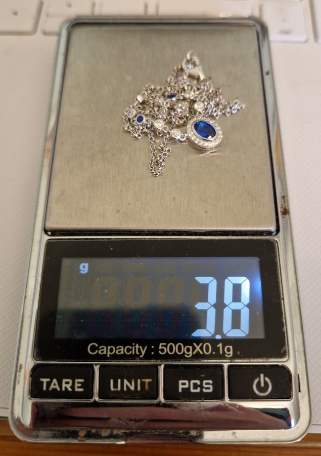 Safir silverhalsband (många stämplar)