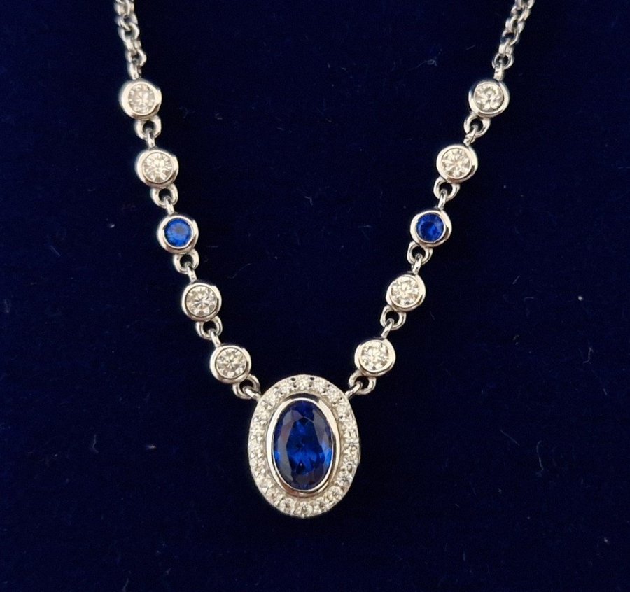 Safir silverhalsband (många stämplar)