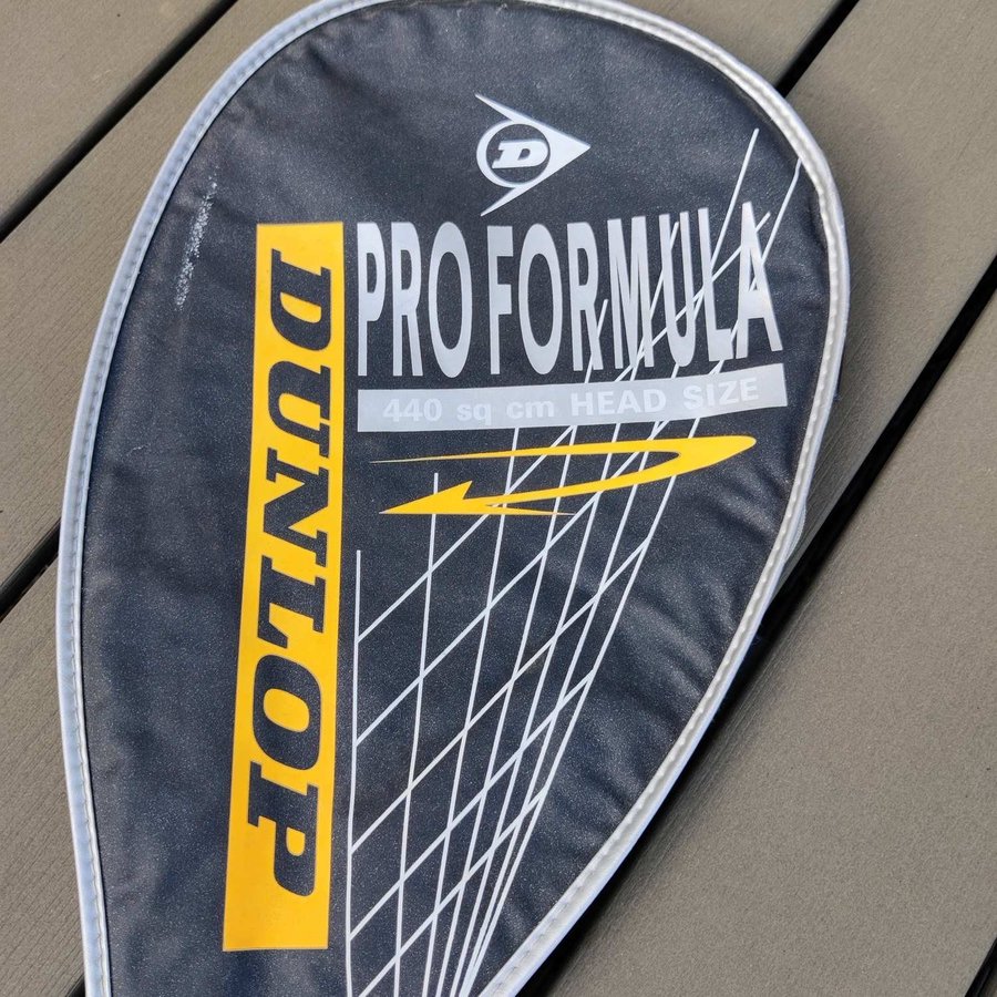 DUNLOP Pro Exact squashracket m fodral squash