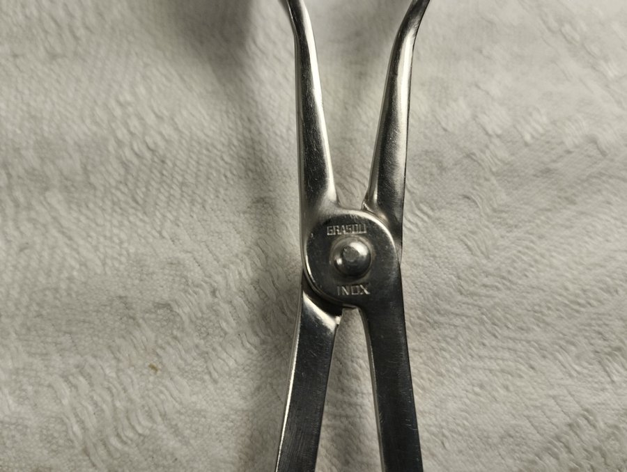 Serveringstång design Grasoli Inox Vacker form Vintage Ypperligt skick 19 cm