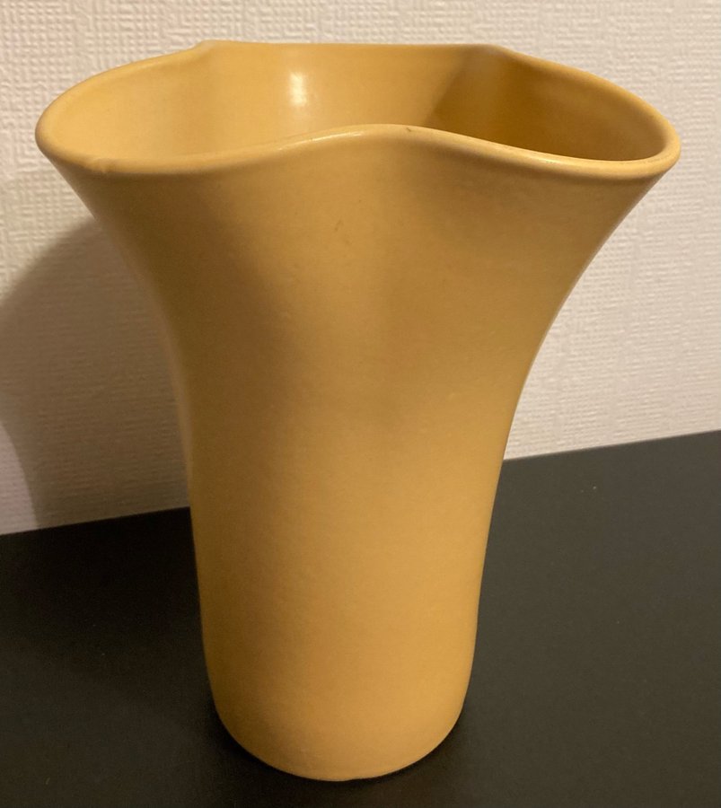 Vas ”ALLERGO” design G Eriksson Gabriel keramik