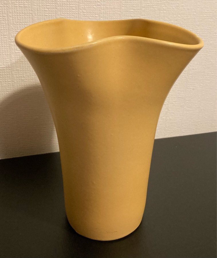 Vas ”ALLERGO” design G Eriksson Gabriel keramik