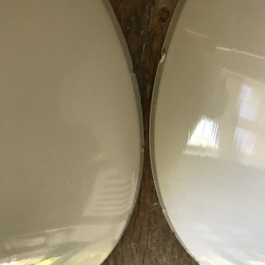 Två bordslampor skomakarlampa mässing glas skärm MOSP1