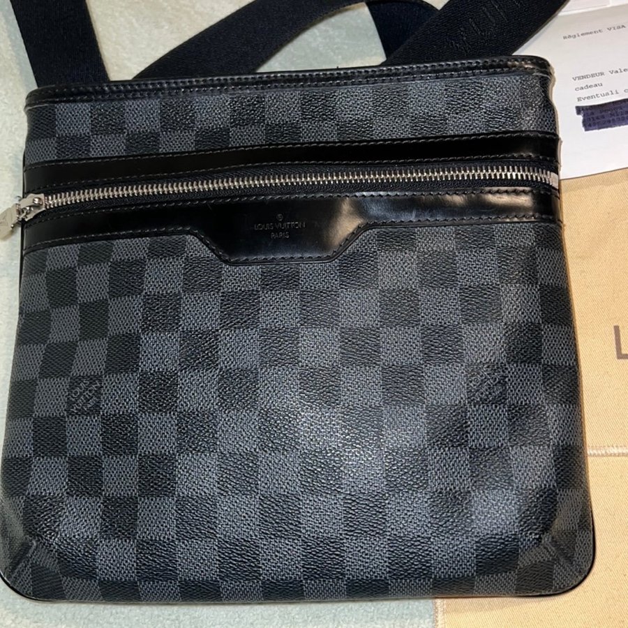 Louis Vuitton Damier Graphite Thomas Messenger Bag