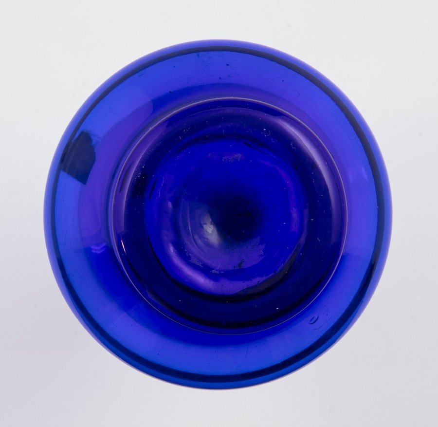 Vas i blått glas - Bergdala
