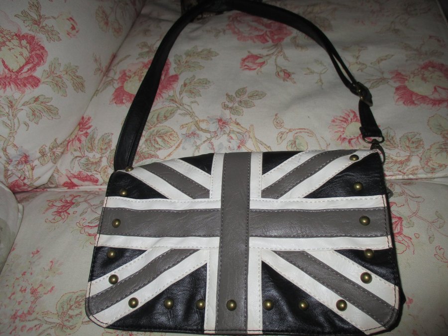 Handväska/axelväska med grå/vit/svart Brittisk flagga