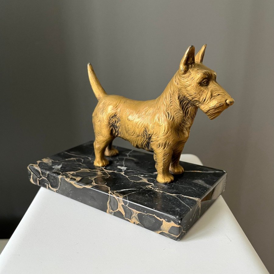 HUND MÄSSING MARMOR - brevpress sten skotsk terrier gjuten art deco figurin pryl