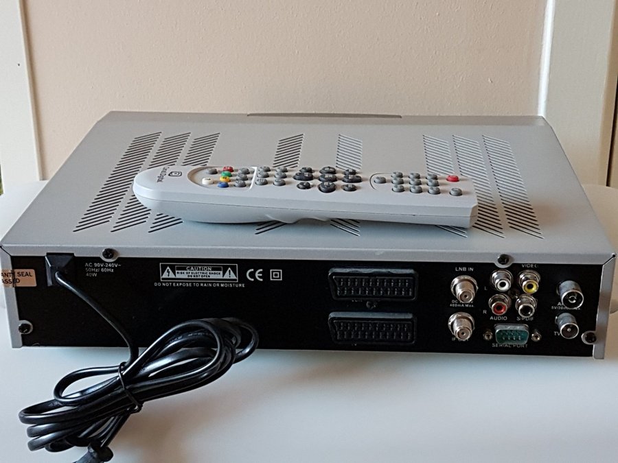 Gammal Canal Digital CDC-7000 ST ComboBox