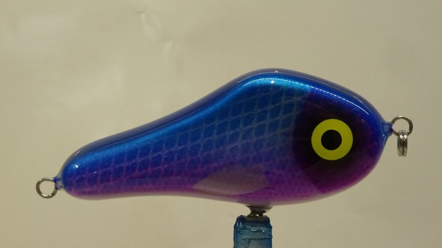 Humpback Handgjort fisk bete för gädda färgen blå/lila