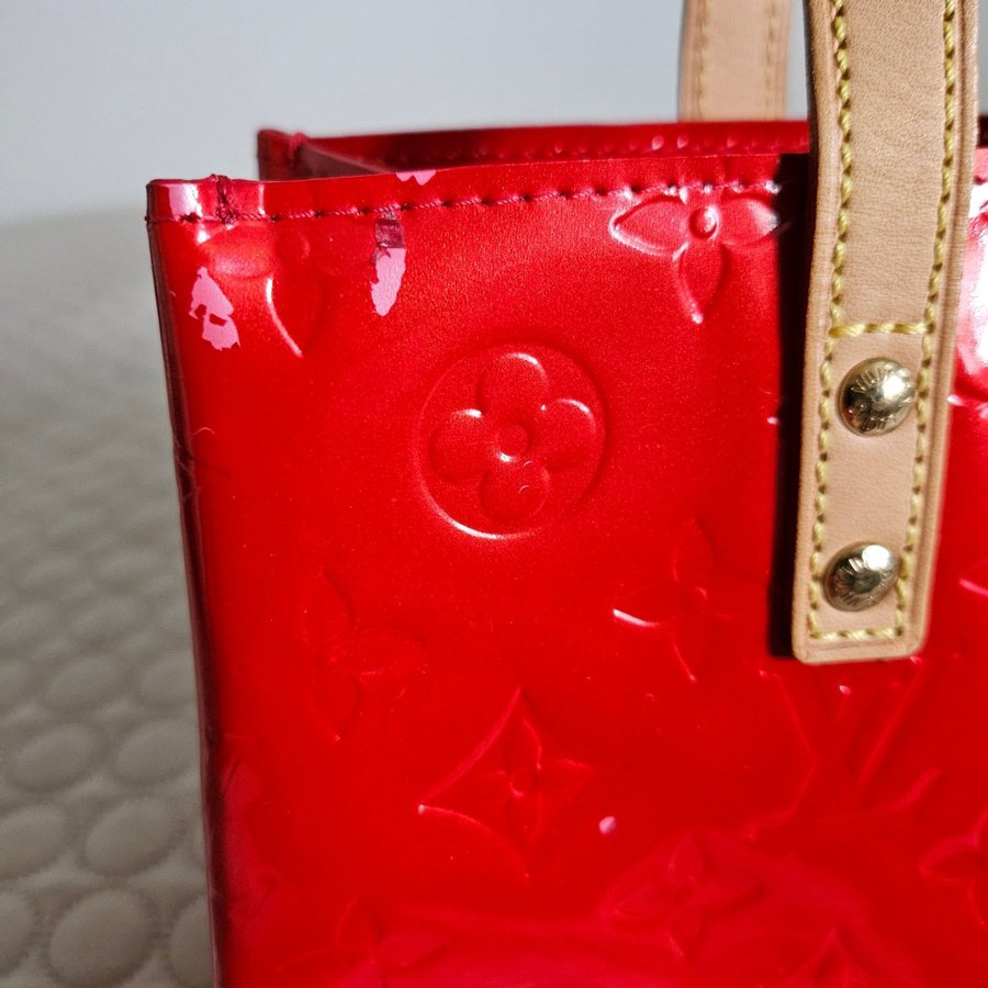 Louis Vuitton Reade handbag
