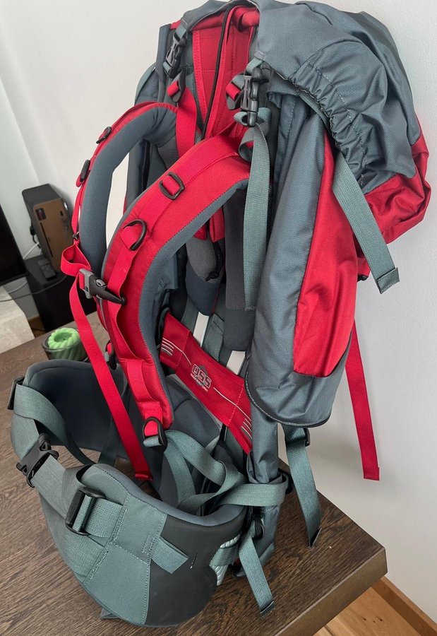 Bergans Alpinist Lady 100L ryggsäck - bra för långa vandringar med mycket last!