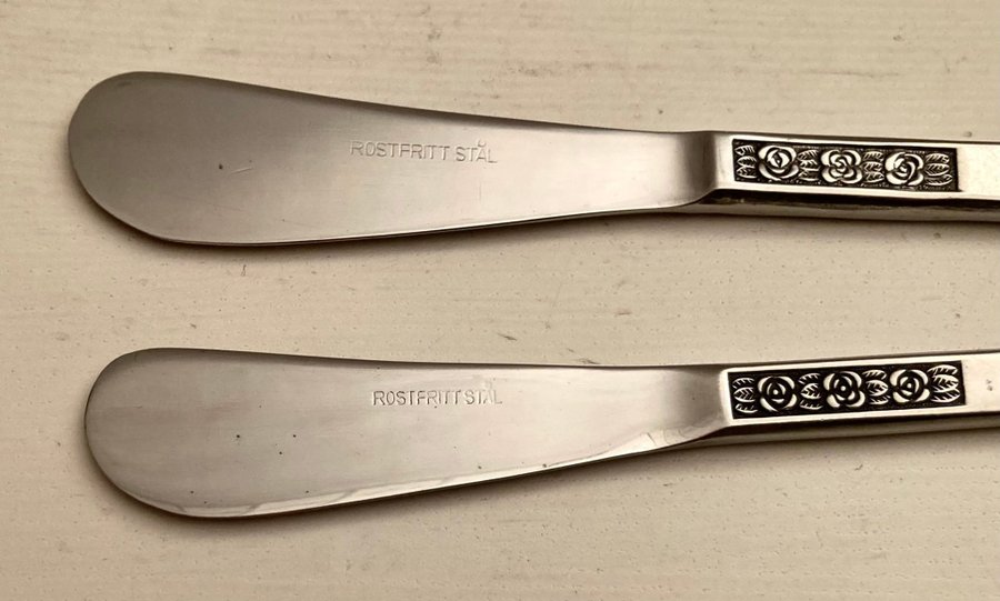 2st Rosen smörknivar Åhlens 70-tal Längd 18cm Retro Smörkniv Rose