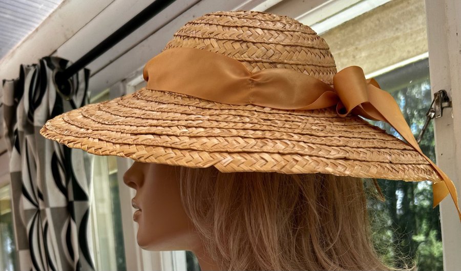 Elegant sommarhatt strå hatt perfekt både på stranden feststan m