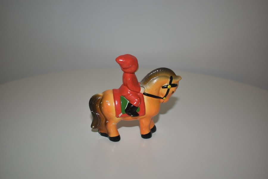 Jultomte tomte Nisse häst design av Karen Kjaersgaard Danmark retro vintage