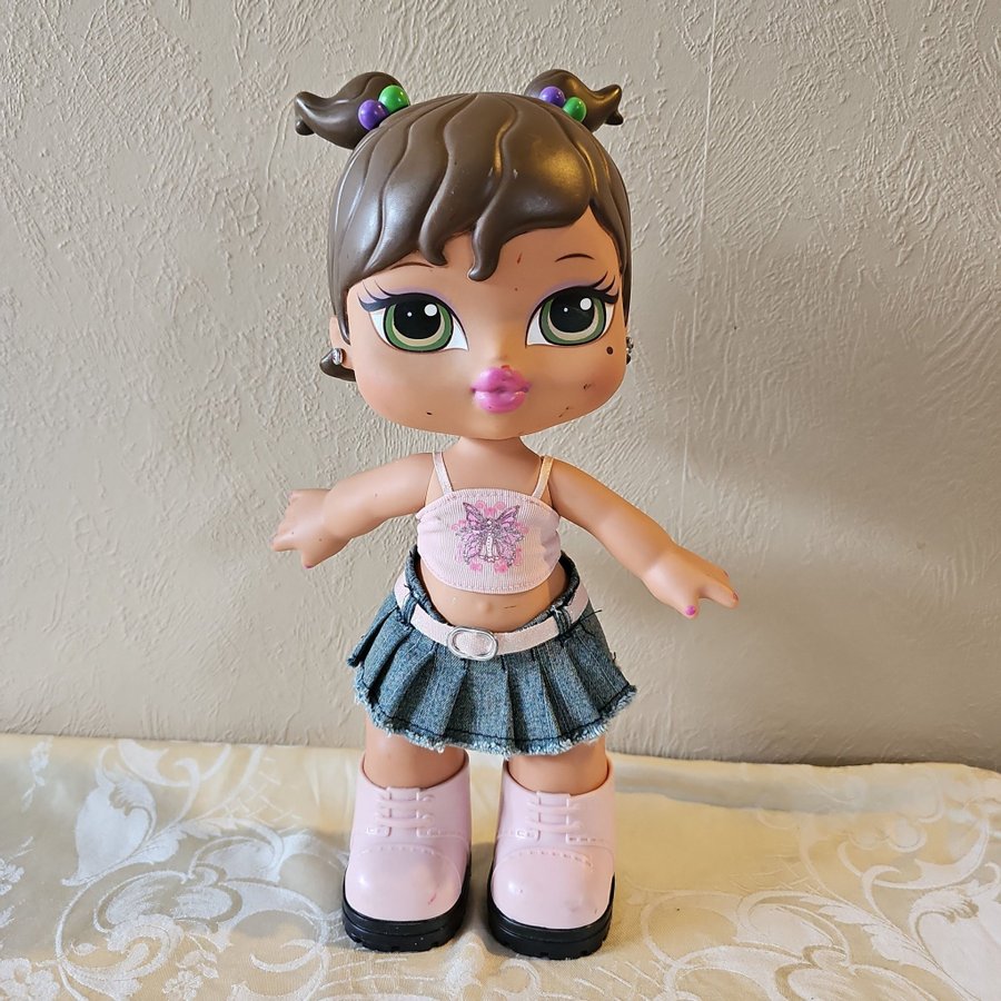 Yasmin big babyz docka bratz 2005 1st edition