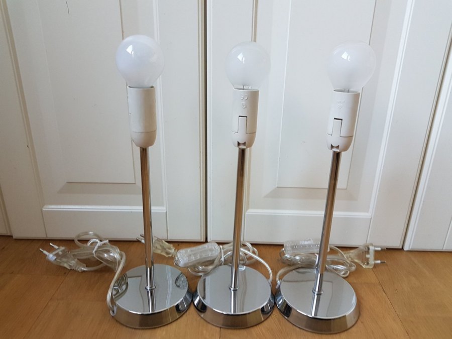 3 stycken äldre lampor Bordslampor