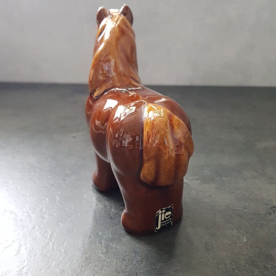 Häst i Keramik - Jie GantoftaH13 cmL12 cm