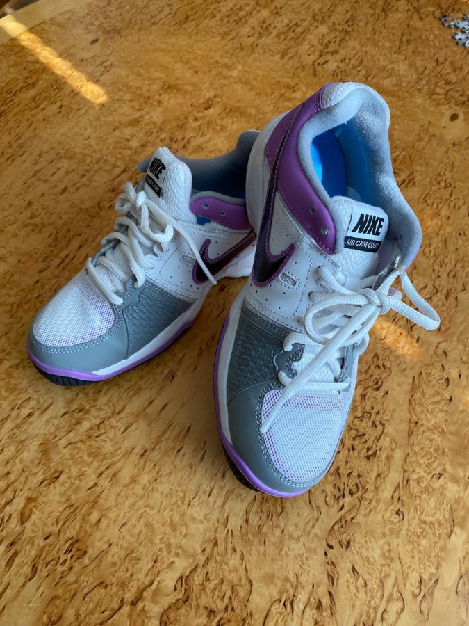 Nike Air Cage Court Women's Tennis Shoe 375