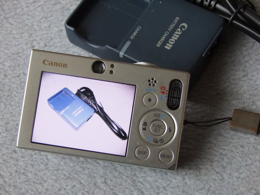 Canon IXUS 70 klassisk digitalkamera i mycket fint skick 7 Mpixlar