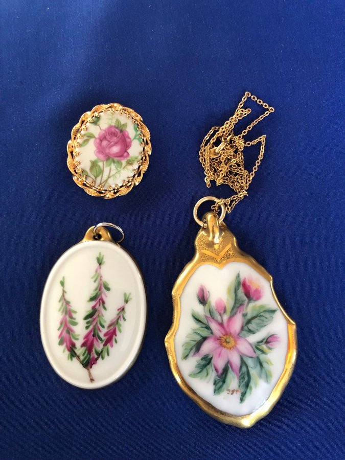 Vintage Vackra smycken med handmålade blommotiv med guldkanter