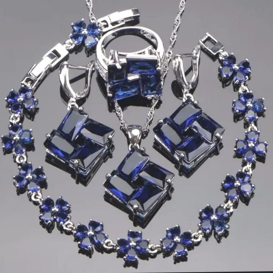 Perfekt äkta silver 925 Antik hänge med blå stenar