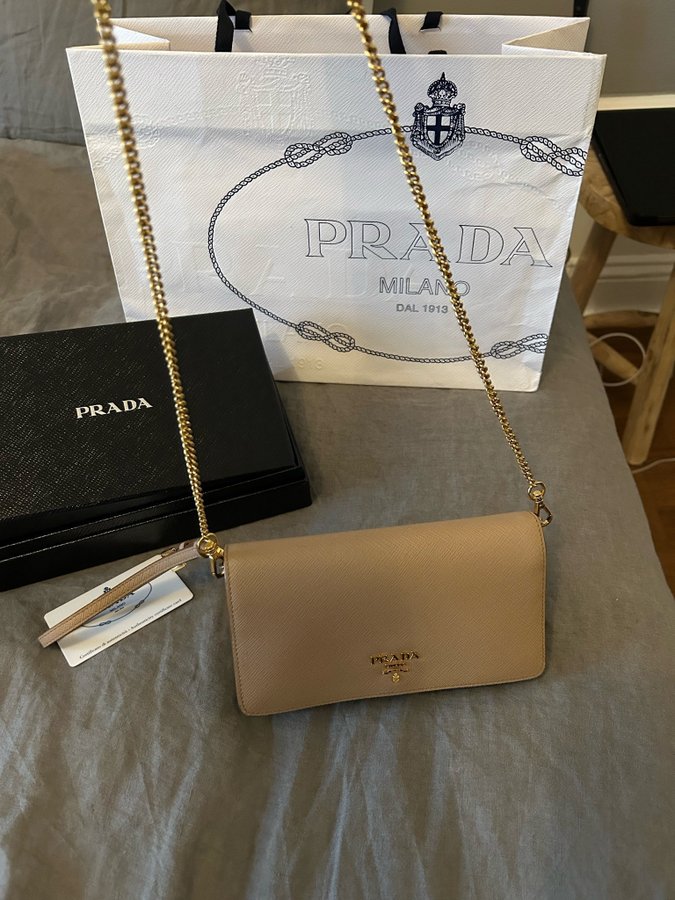 Prada saffiano clutch