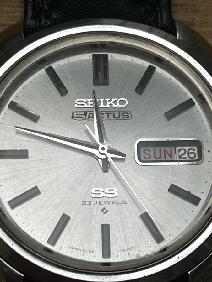 Seiko 5 Actus SS 23 jewels Automatic watch