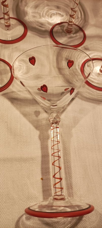 4 st höga handmålade martini glas