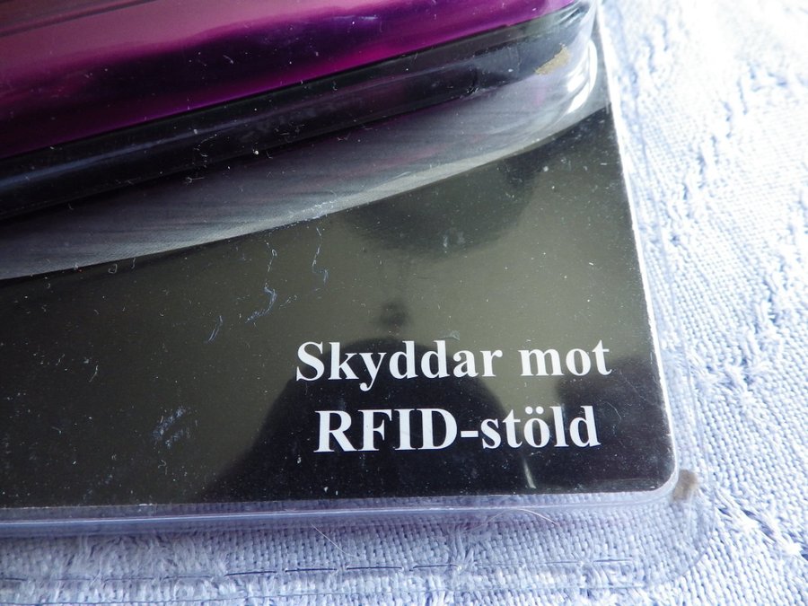 Korthållare i aluminium lilaceris skydd RFID-stöld oanvänd