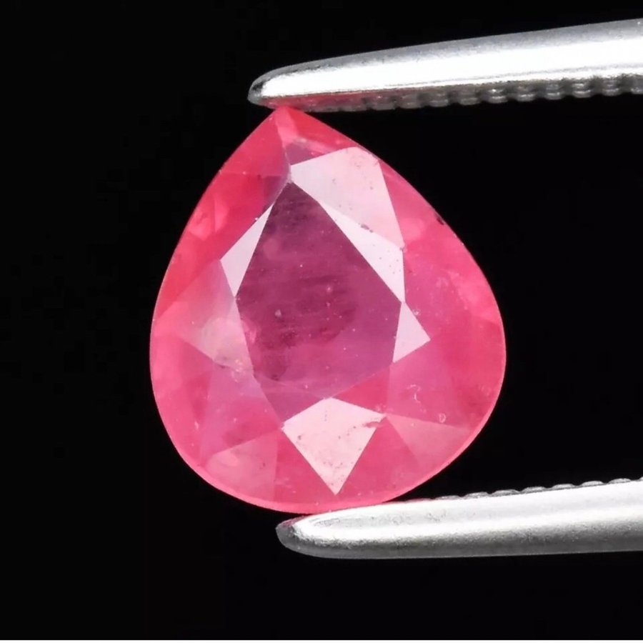 Fantastisk! Pear Cut Rosa Safir