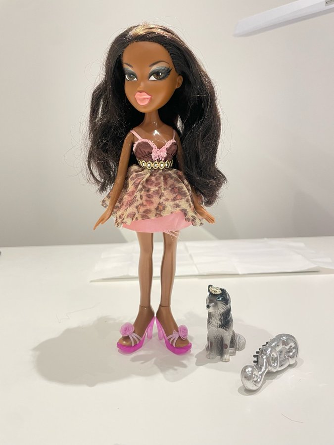 Pampered pupz sasha salon style bratz