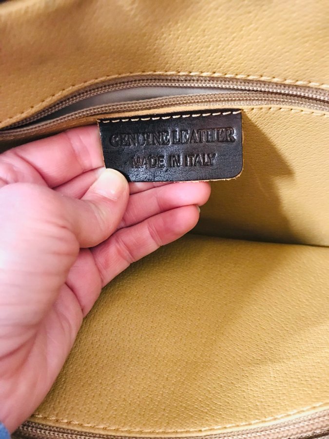 Vintage Fratelli Firenze leather väska i nyskick/oanvänd