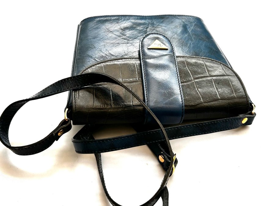 Fin praktisk tidlös Italiensk PONZO klassisk axelremsväska väska i äkta läder