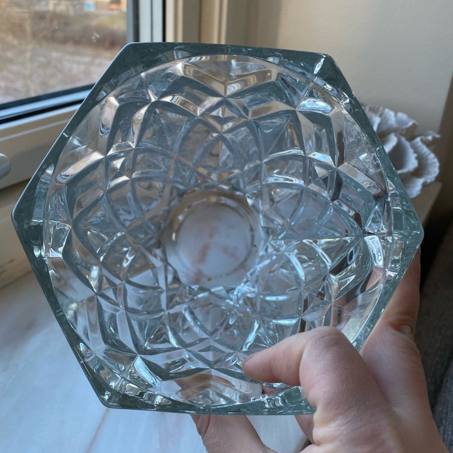 STOR tung fint vas från LUMINARC FRANCE vintage glas i gott skick retro vas