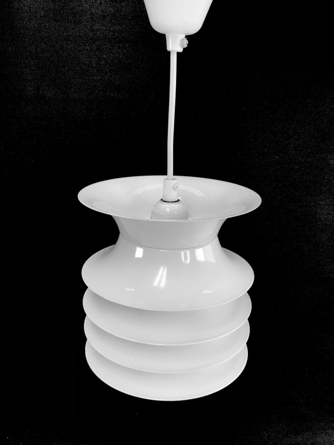 Vacker vit Taklampa LOUIS POULSEN  Denmark 1970s